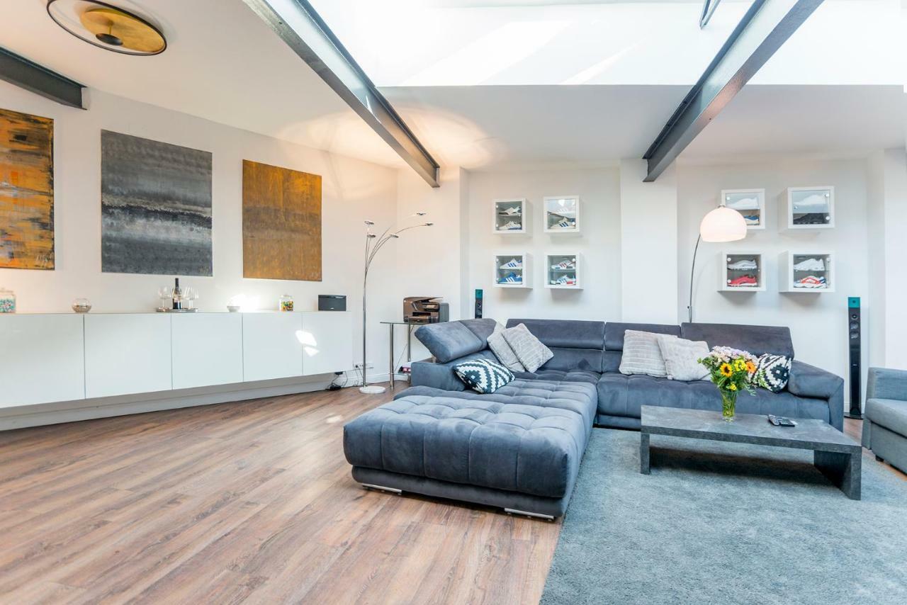 White Lofty Und White Studio Düsseldorf Extérieur photo