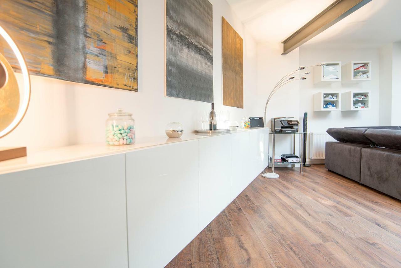 White Lofty Und White Studio Düsseldorf Extérieur photo