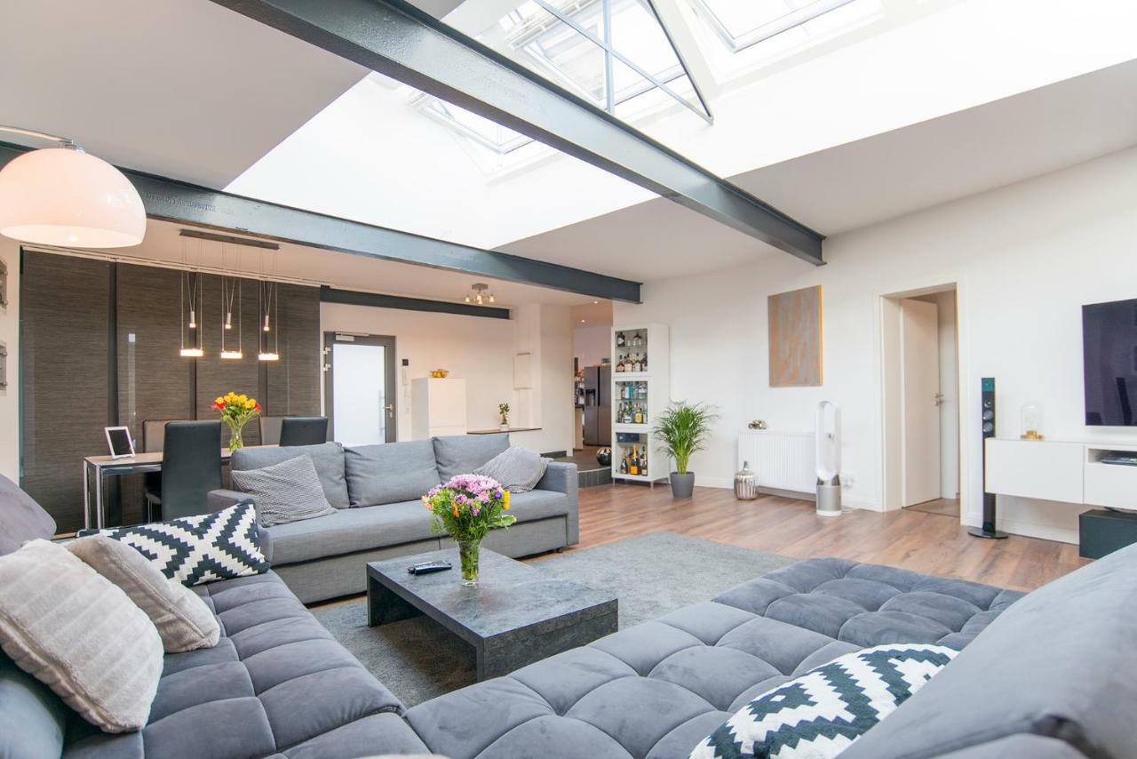 White Lofty Und White Studio Düsseldorf Extérieur photo