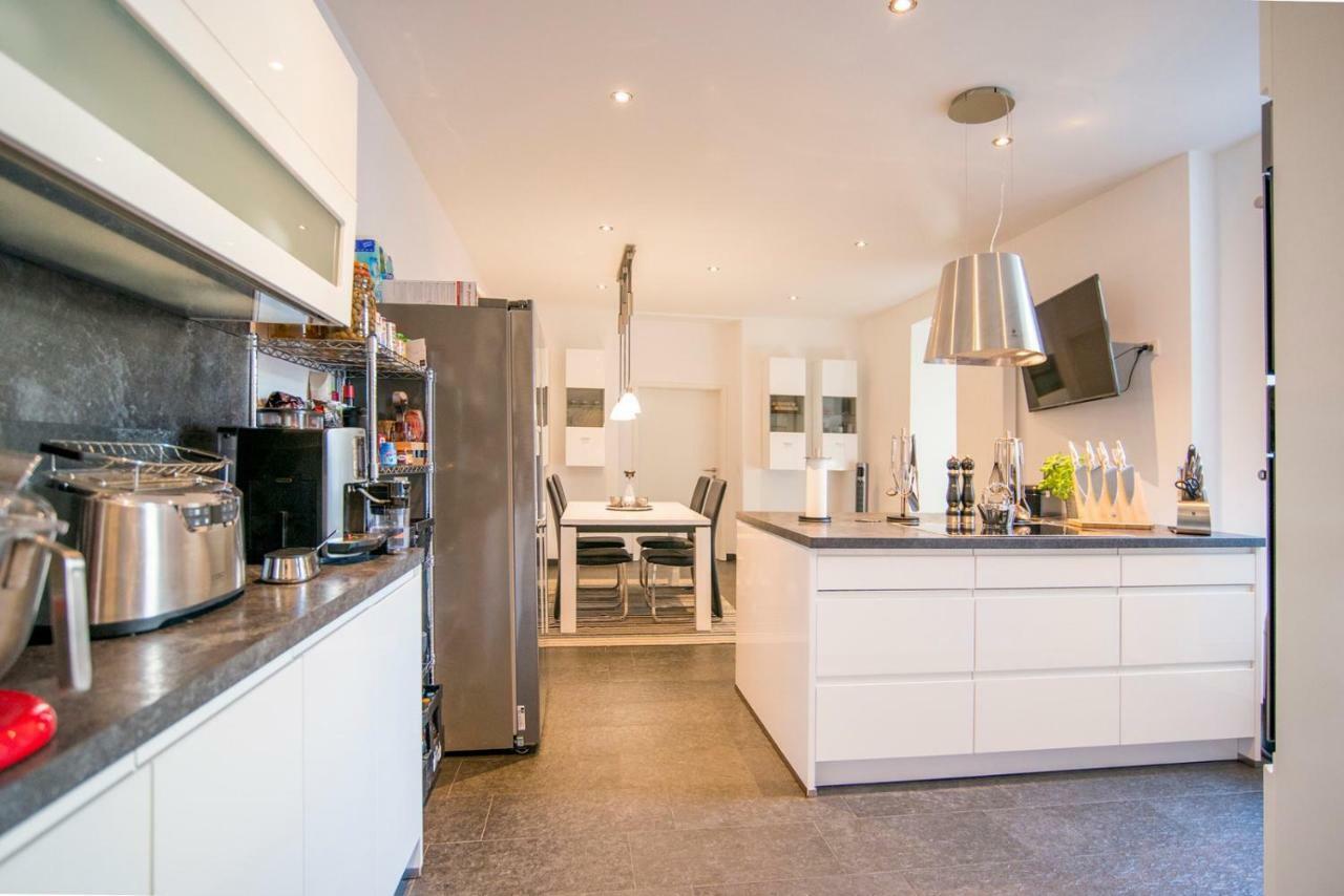White Lofty Und White Studio Düsseldorf Extérieur photo